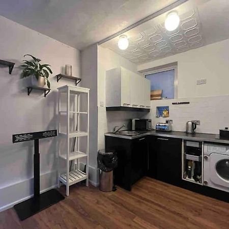 Modern Studio In Barbican Ec1 - Blue - F4 London Exteriör bild