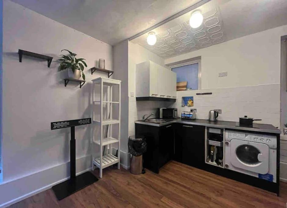Modern Studio In Barbican Ec1 - Blue - F4 London Exteriör bild